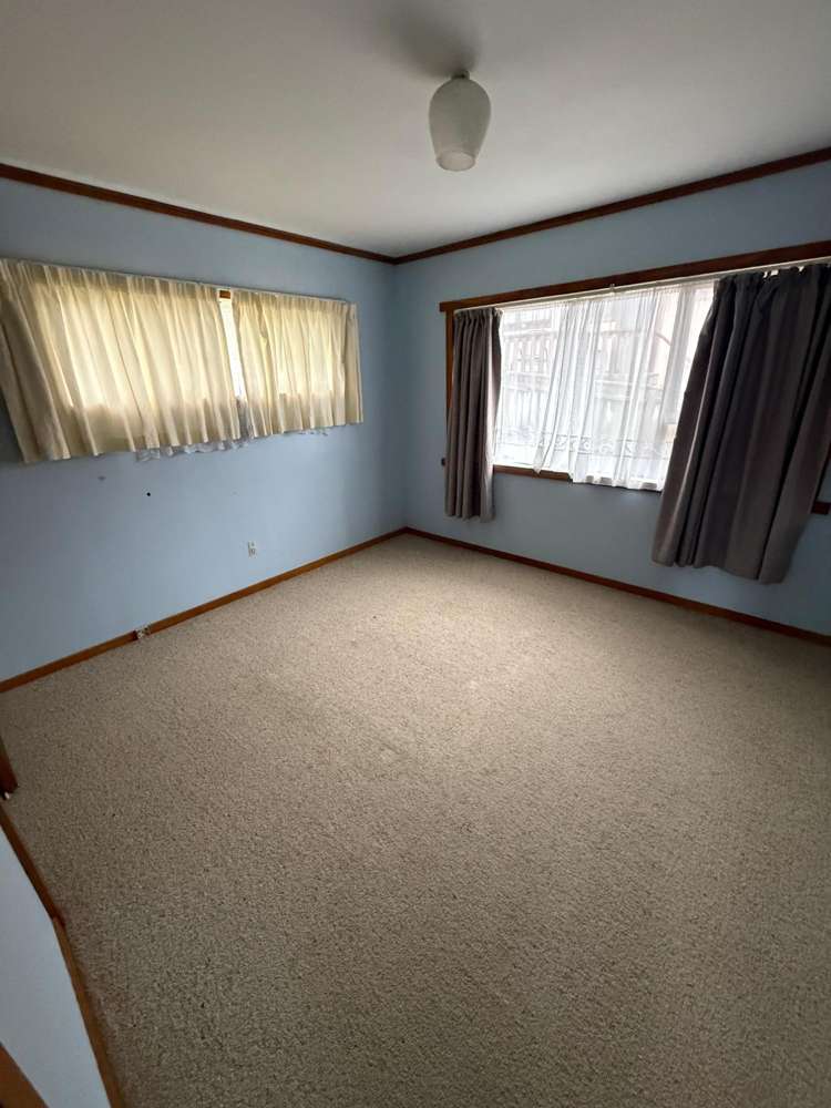  2/21 Hall Road Glenfield_11