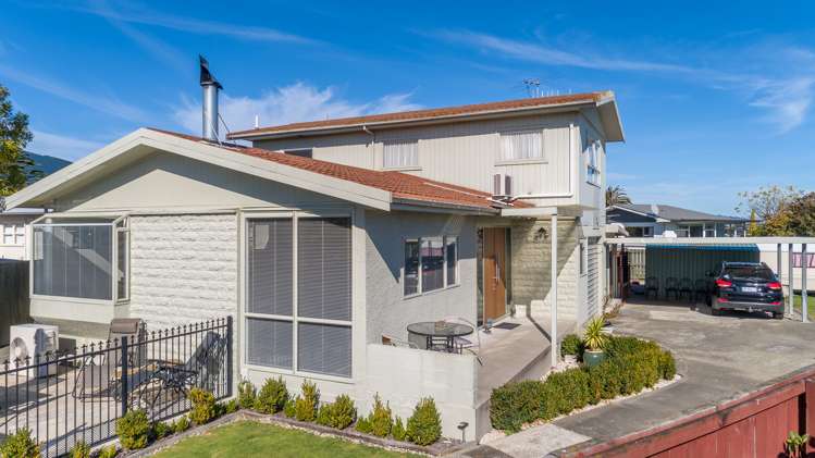 14 Cornwall Place Stoke_19