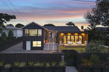 19 Weybridge Crescent_2