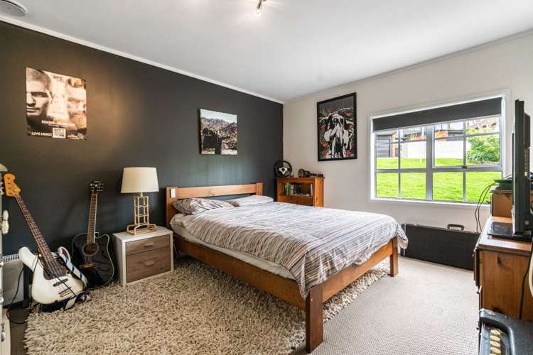 23 Hanlon Crescent Narrow Neck_10