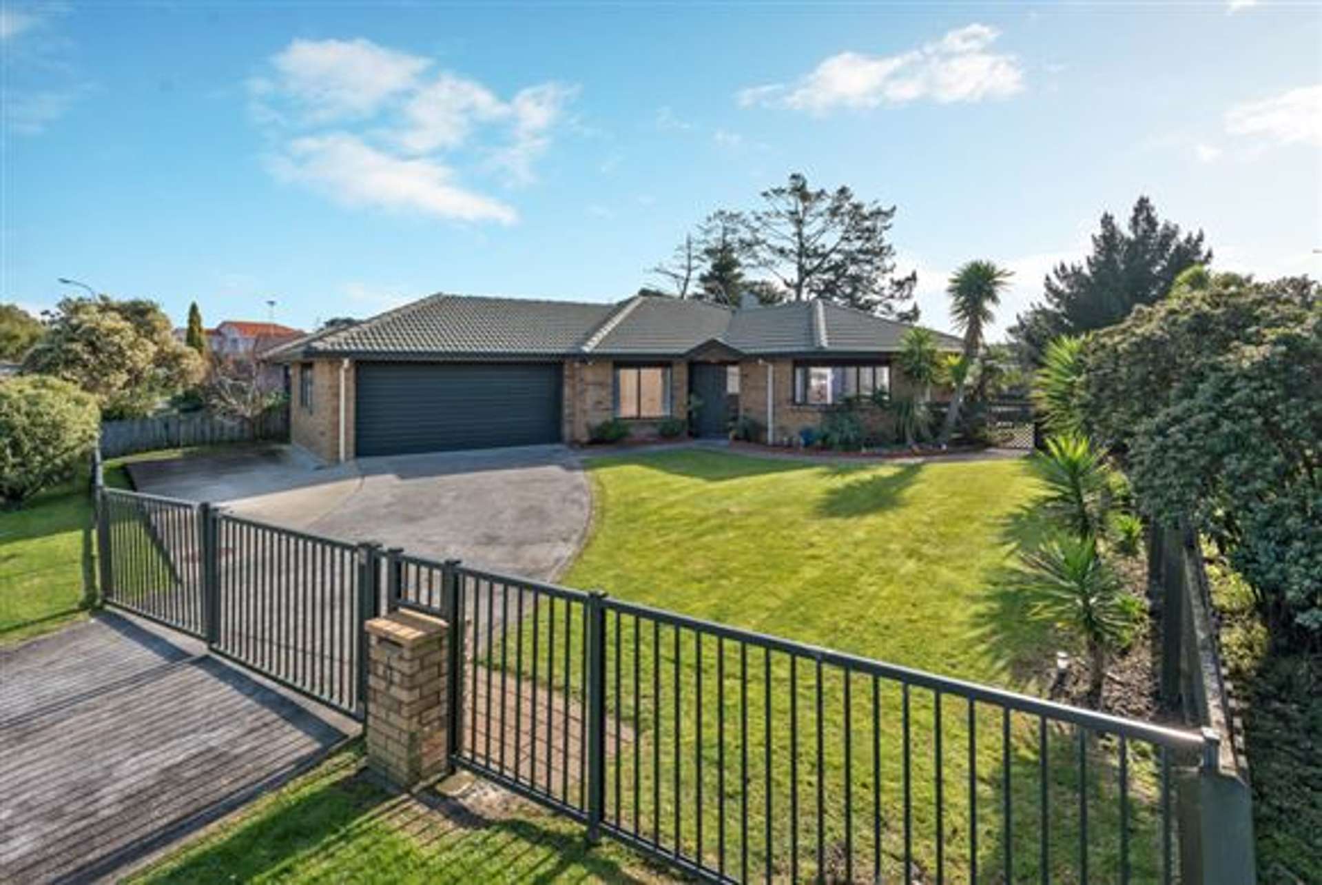 9 Davington Way Pakuranga Heights_0