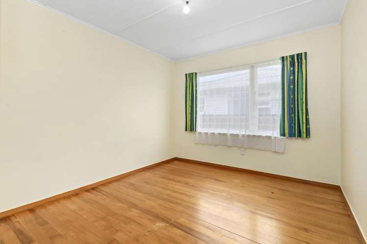 15 Konini Street Wainuiomata_8