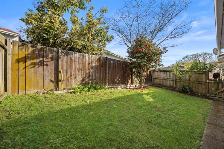 2/13 Lavas Place Mount Wellington_12