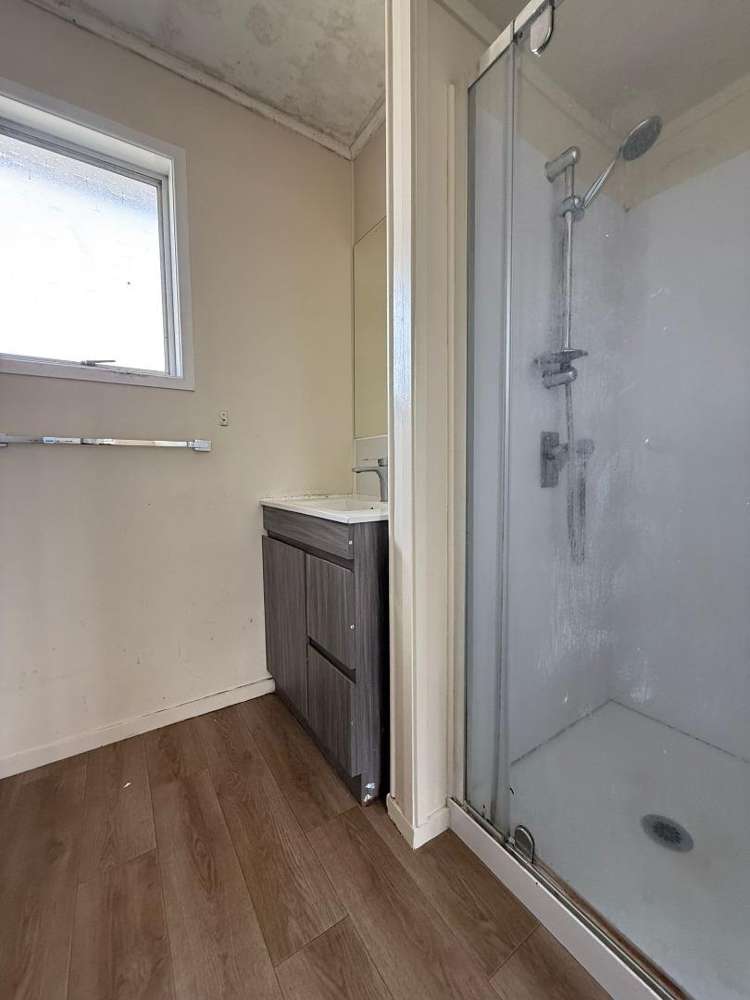 80 Windrush Close Mangere_7