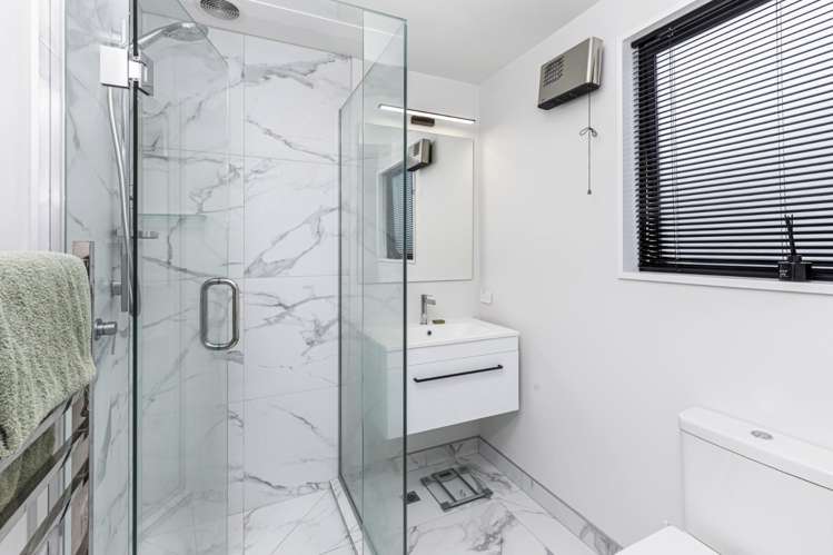 4/677 Worcester Street Linwood_6