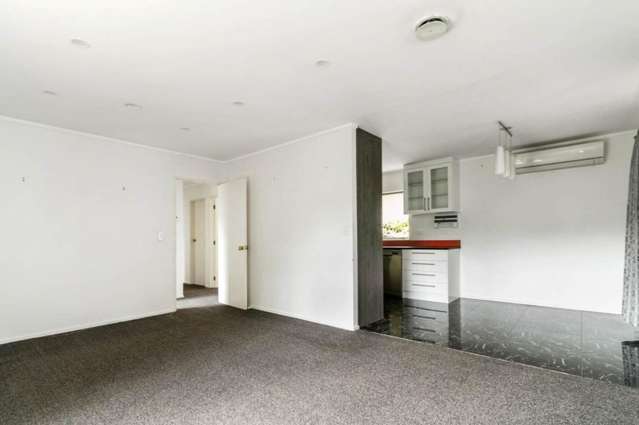 A/20 Pine Street New Lynn_4