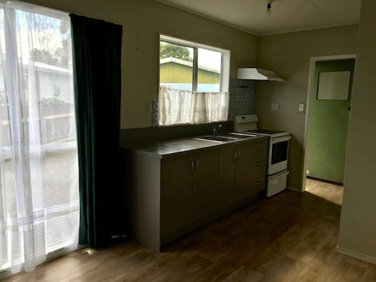 6 Palgrave Avenue 10480_2