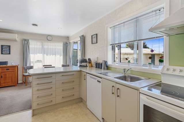 33 Dunstan Crescent Hornby_2