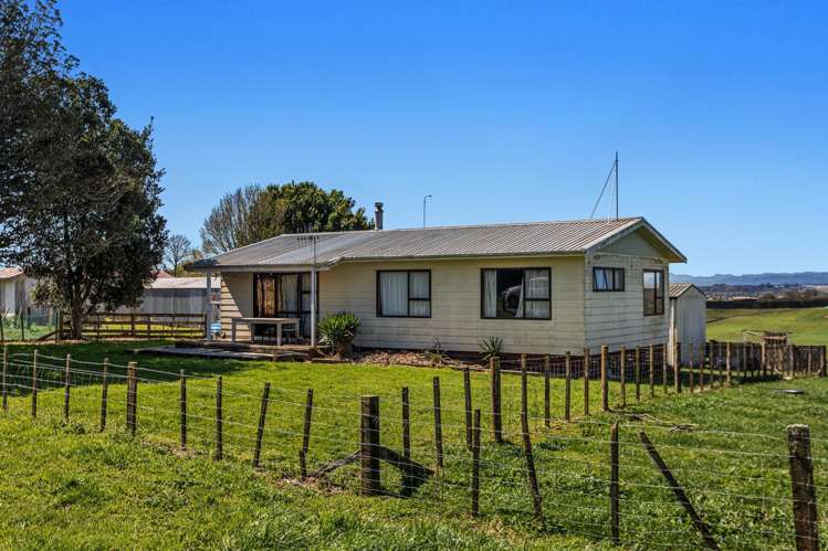 14,92,102 Dickinson Road Waiotahe_16