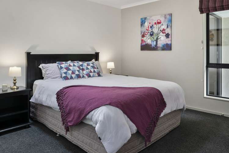 40 Sunningdale Drive Stoke_16