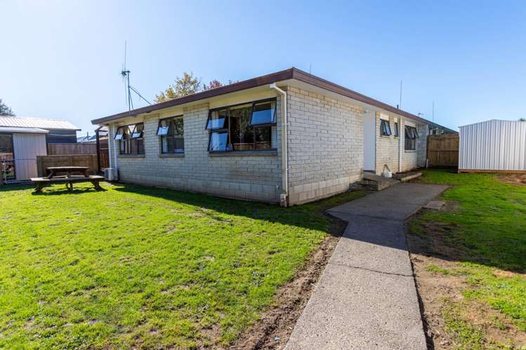 5c Edward Street Dannevirke_16