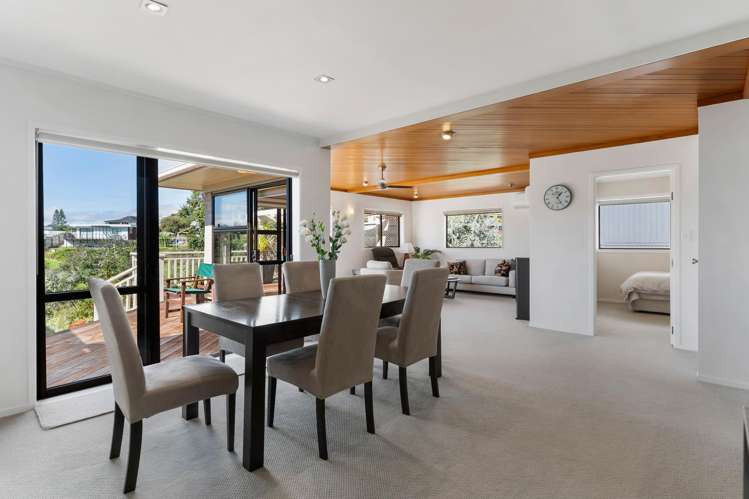 19 Davita Place Farm Cove_5