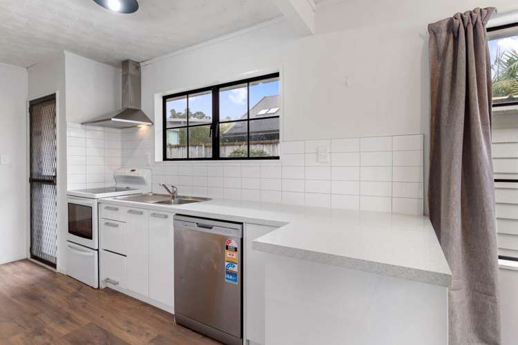 16a Regina Street_3