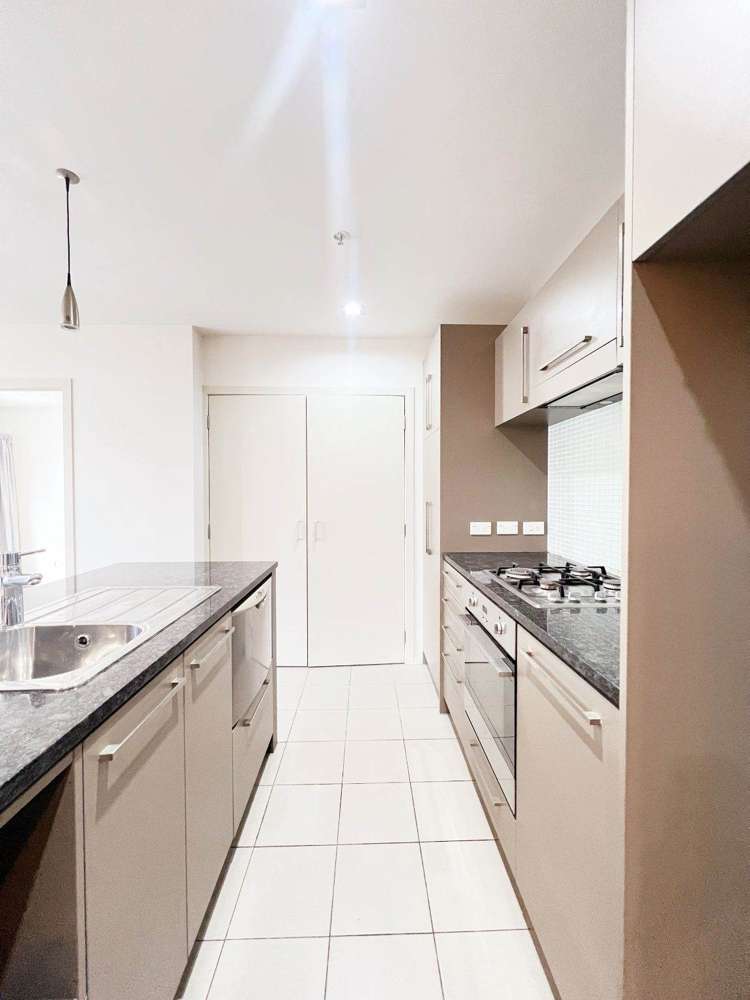 220/4 Wagener Place Mt Albert_14