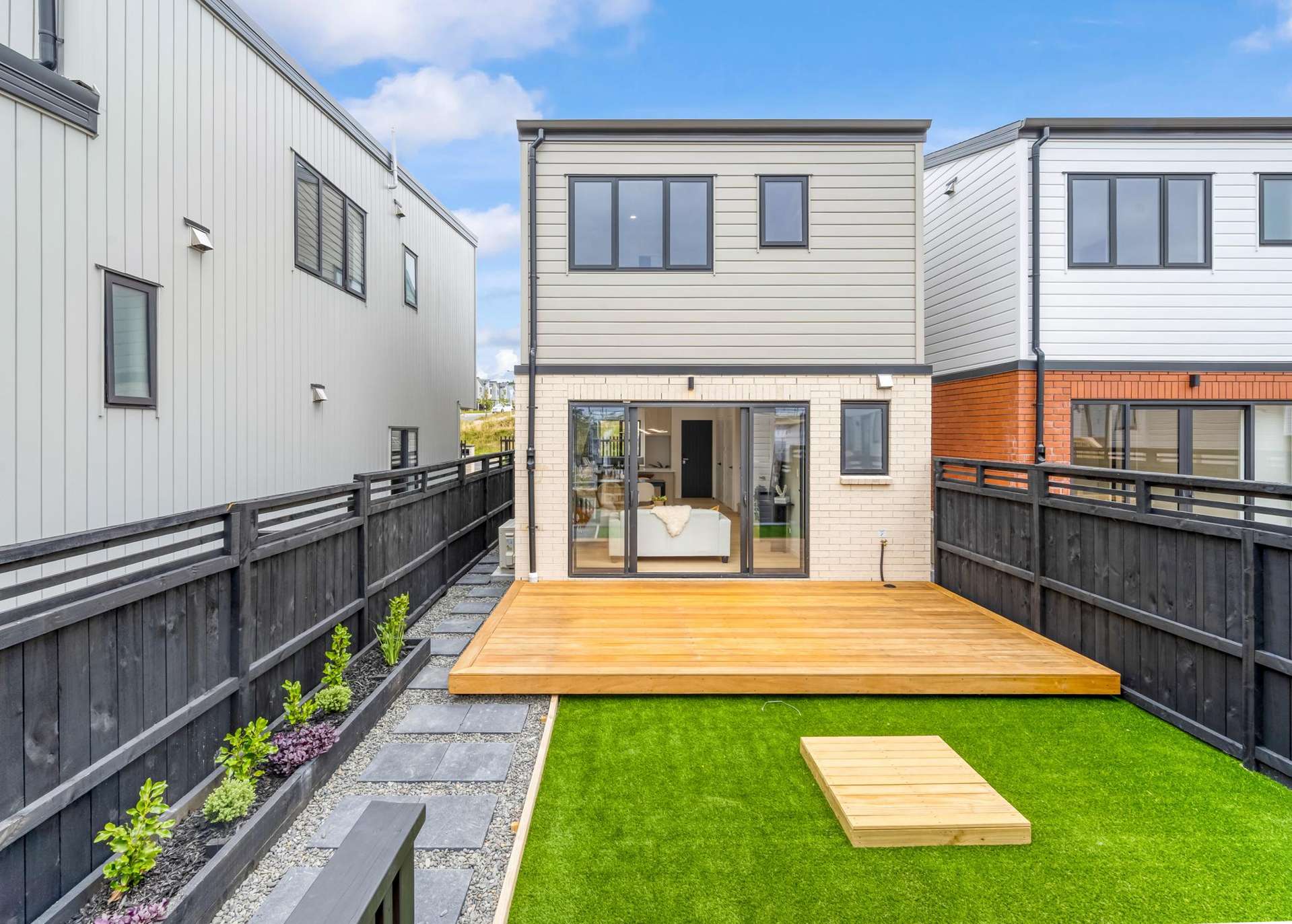 32 Toetoe Street Westgate_0