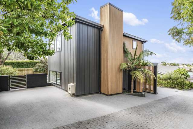 Designer Retreat - Move Straight In