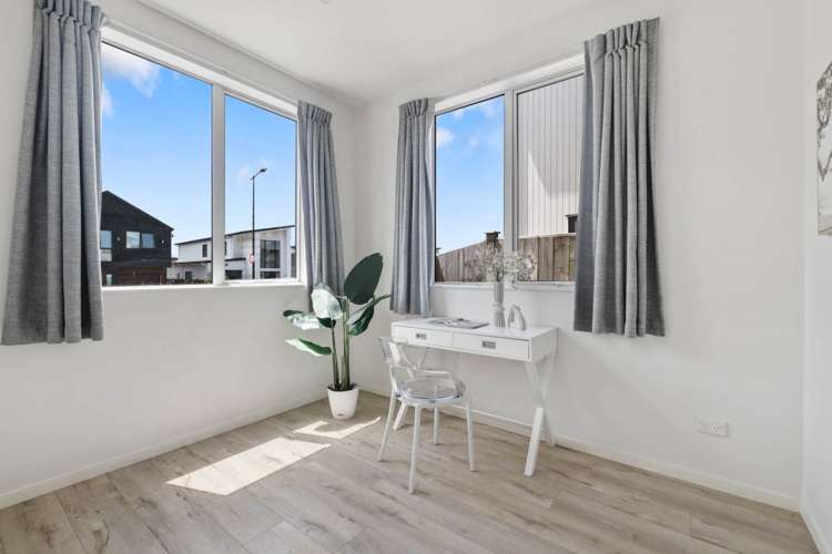 64 Craigs Way Hobsonville_14