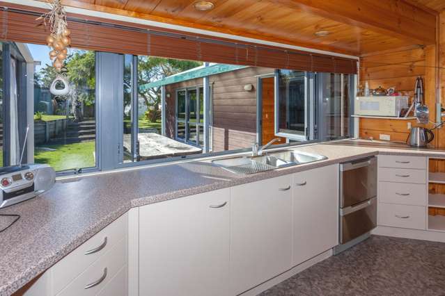 16 Pleasant Place Pauanui_3