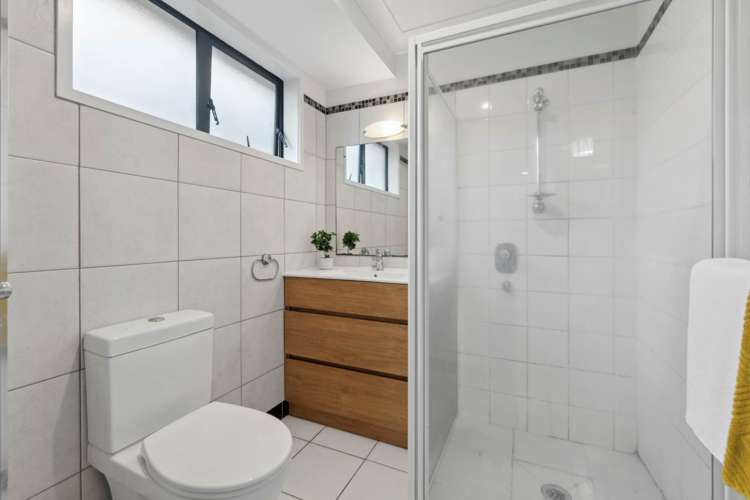 130 Coronation Road Mangere Bridge_14