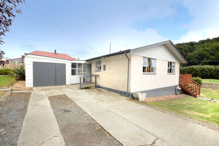 38 Irvine Street Lawrence_18