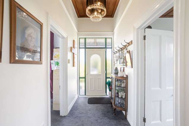 57 McPhee Street Dannevirke_3