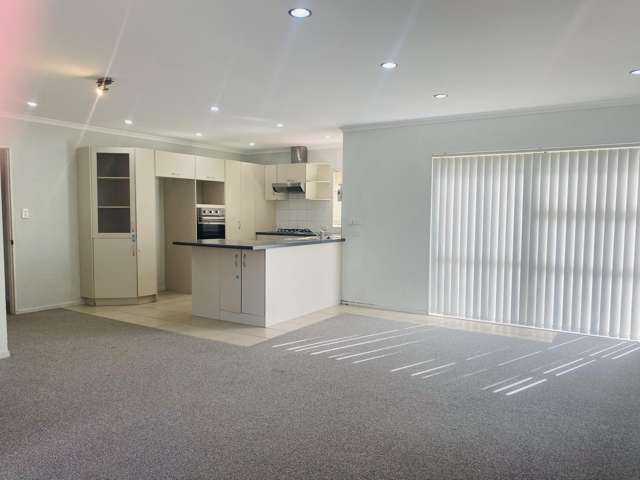 31 Hilltop Road Flat Bush_4