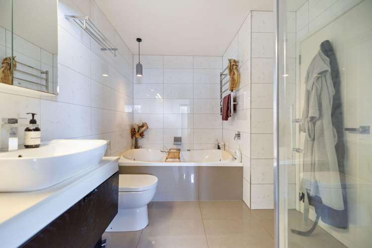 40 Dart Place Fernhill/Sunshine Bay_15