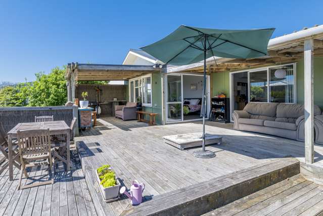 15 Mahoe Street Otaki Beach_2