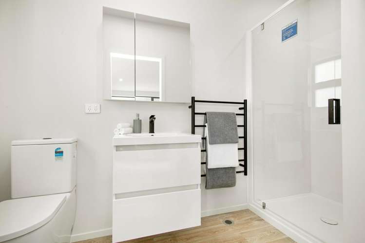 16b Tawhai Street Stokes Valley_13