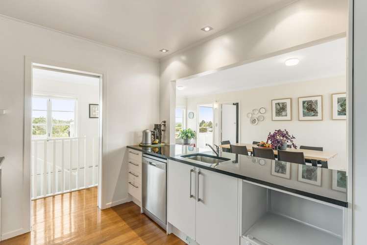 106 Rosier Road Glen Eden_10
