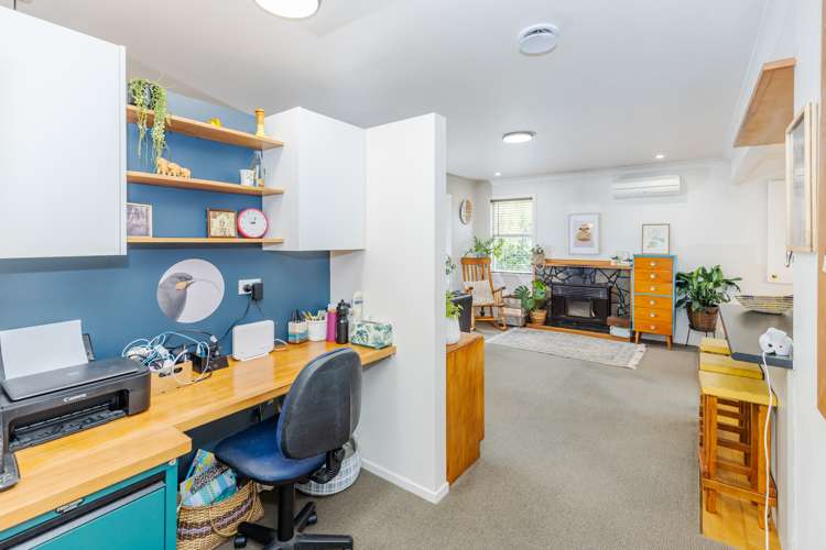 40 Southsea Crescent Silverdale_11
