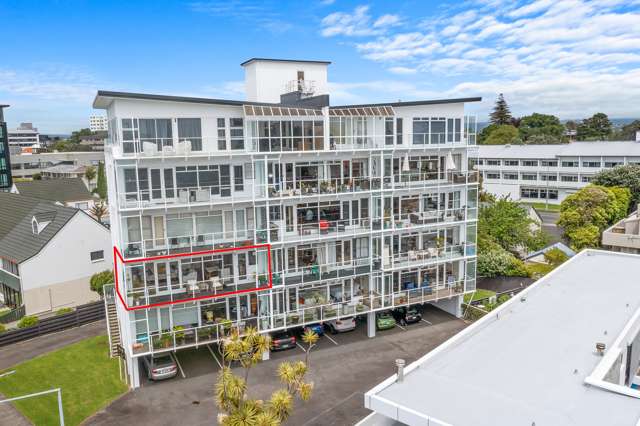 4/22 Cliff Road Tauranga Central_2