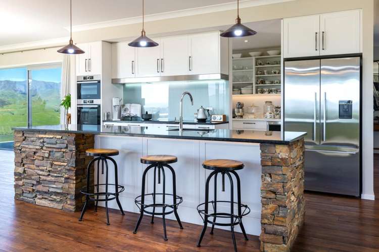756 Hawkesbury Road_5