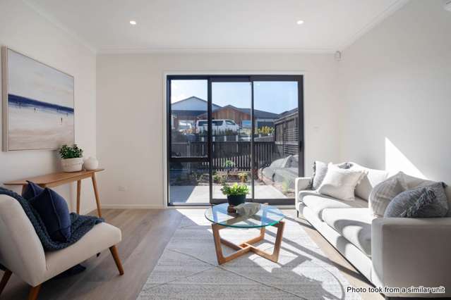 27C Henry Taylor Rise Milldale_2