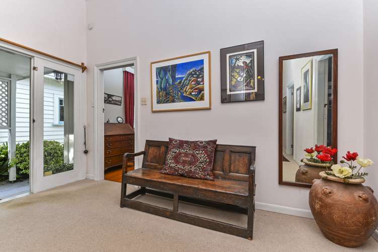 16 Ascot Avenue Narrow Neck_20