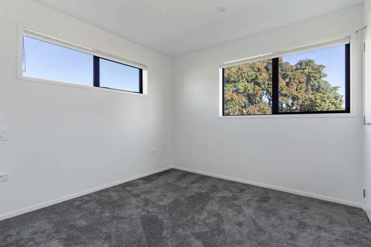 11/10 Yeovil Road Te Atatu Peninsula_7