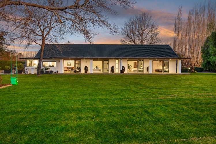 569 Johns Road Harewood_28