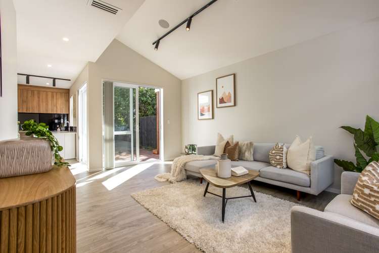 91B Hillsborough Road_0