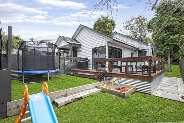 16a Olsen Avenue Hillsborough_1