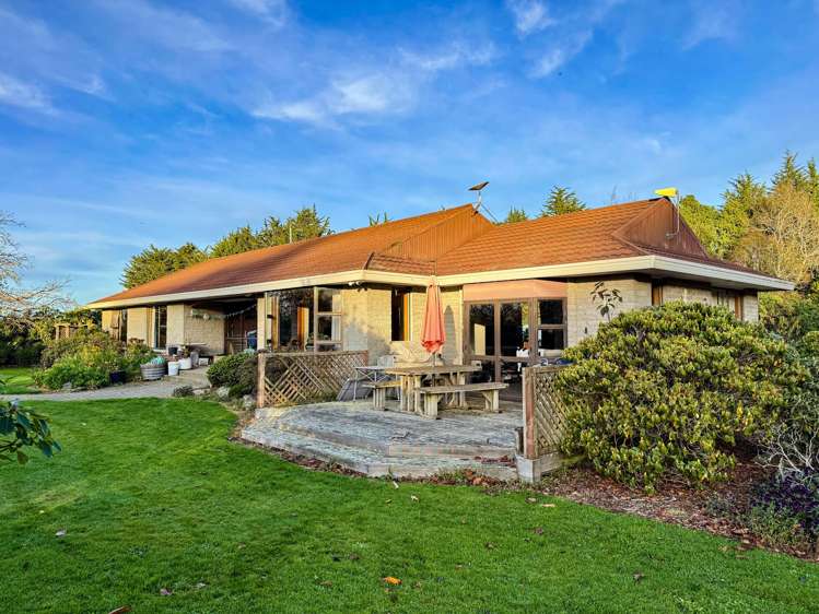 83 Fraser Road Winton Surrounds_17