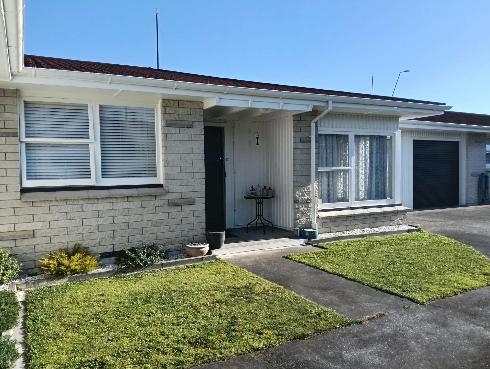 2/304 Nelson Street South Hastings_0