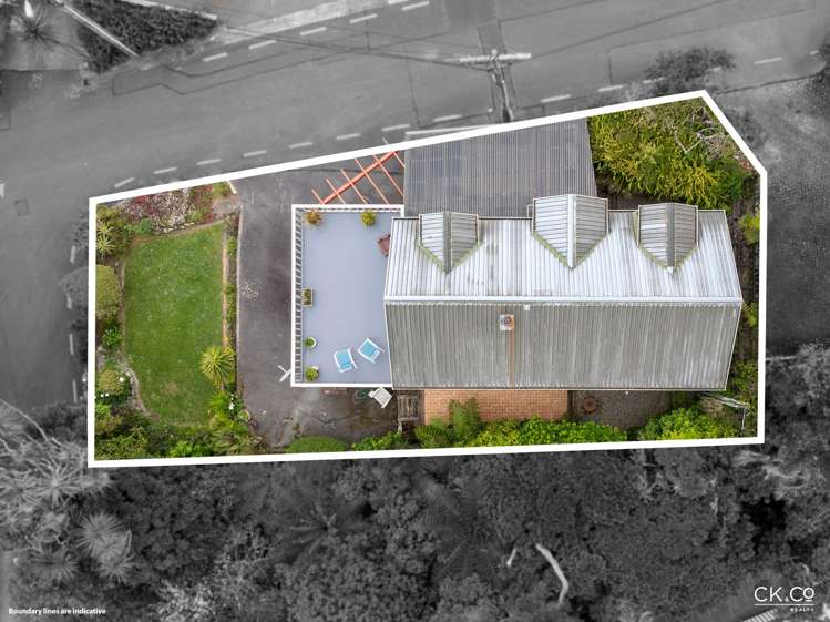 239a Whites Line East Waiwhetu_21