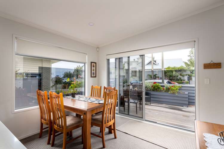 14 Buller Street New Plymouth Central_11