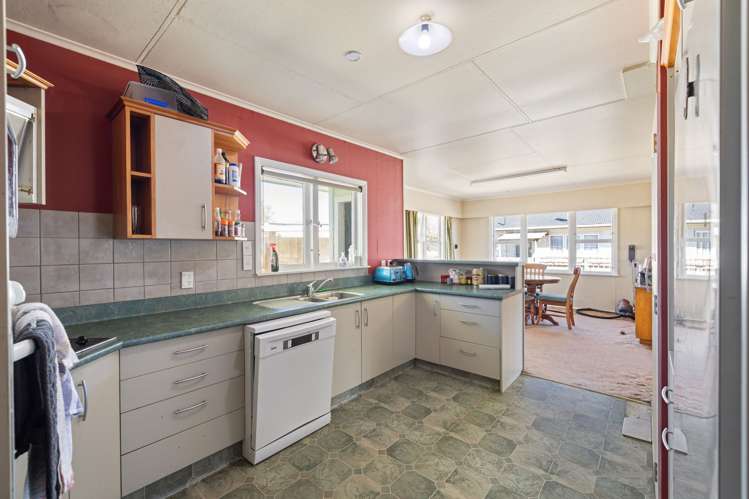 17 Poole Street Feilding_11