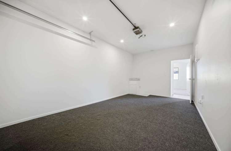 6 Stableford Crescent Opaheke_19