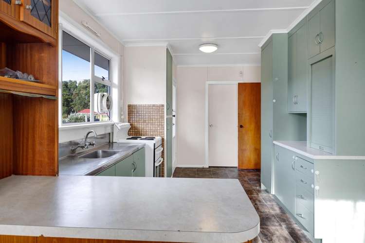 17 Karaka Street Hawera_8