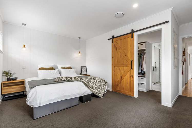 85 Tiroroa Avenue Te Atatu South_11