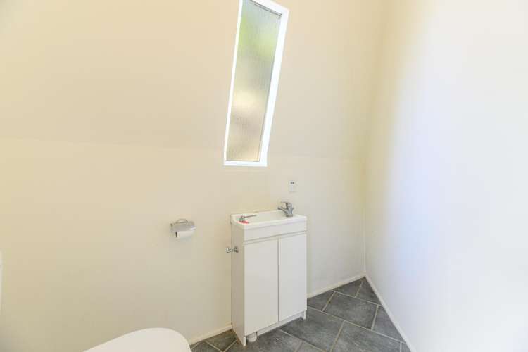 39 Chamari Close Titirangi_17