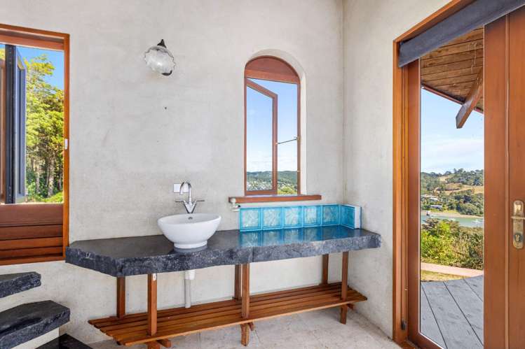 90 Cedar Terrace Stanmore Bay_16