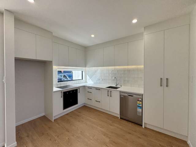 Don't Miss This Modern Gem!
